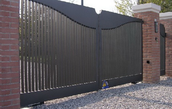 Купить новые ворота Абакан откатные в Губкине по цене от 83928 руб
